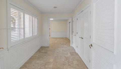 1037 Alfonso Ave