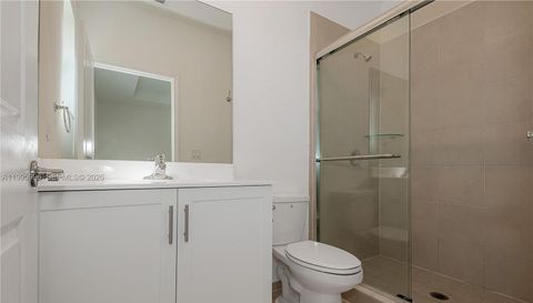 14732 181 Terrace