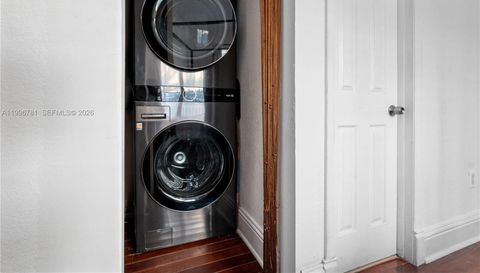 1027 Pennsylvania Ave