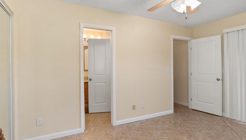 15437 Crystal Lake Dr