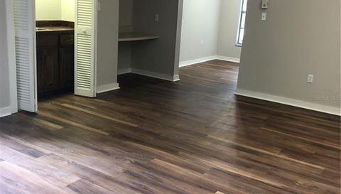 1113 HALLAMWOOD TRAIL S