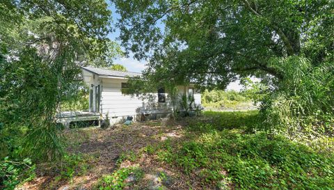 2282 Diplomat Dr