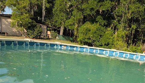 651 E COUNTRY CLUB DRIVE