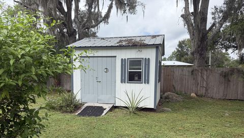 222 Hunting Lodge Dr