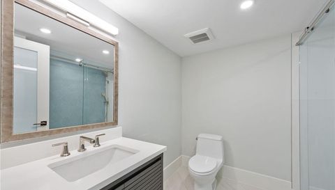 4041 Gulf Shore Blvd N