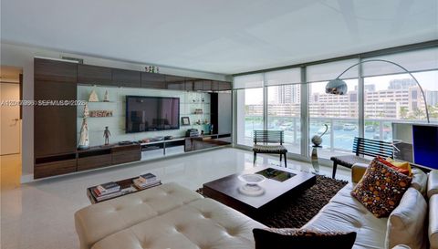 100 Bayview Dr