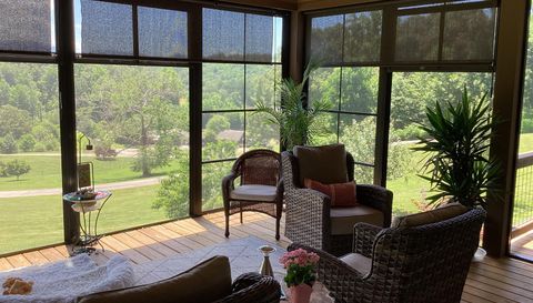 1052 Porter Creek Dr