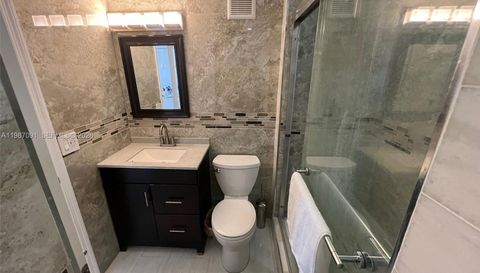 1301 Ne Miami Gardens Dr