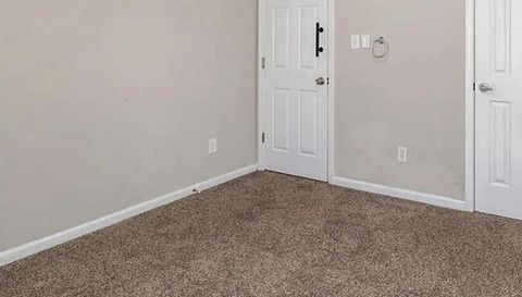 1212 Oakdale Commons Ct