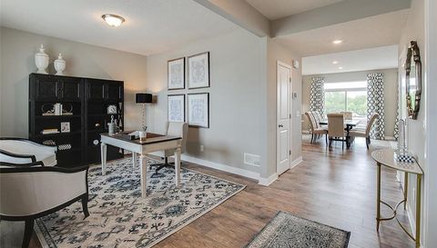 3155 Sunflower Way NW