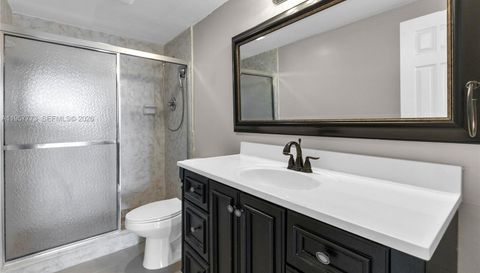 300 Bayview Dr