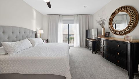 2351 Lakeview Dr Unit 302