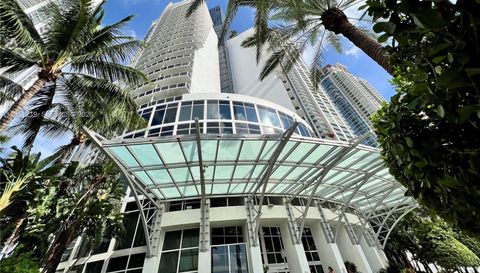 18001 Collins Ave