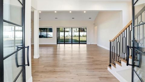 705 LARGOVISTA DRIVE