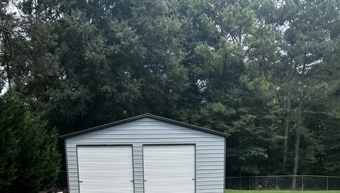 215 Iron Hill Rd