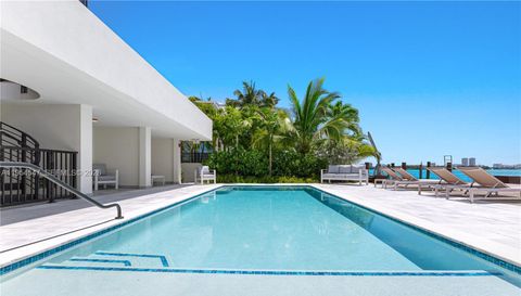 1930 Bay Dr Second Level Un