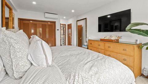 455 Australian Avenue