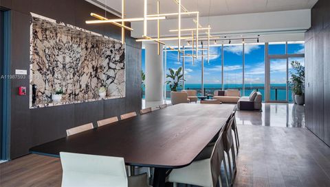 300 Biscayne Blvd Way