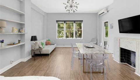 2421 Lake Pancoast Dr