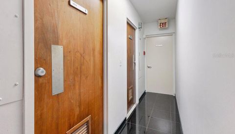 207 Calle Del Parque