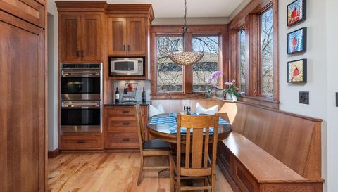 1912 Linner Woods Court