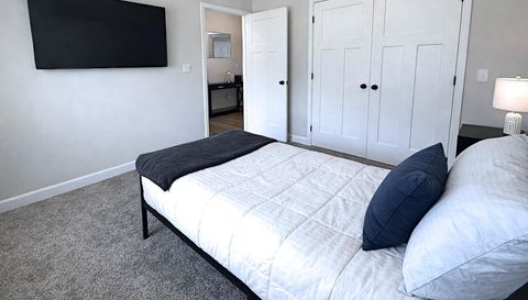 1118 Cross Pointe Dr