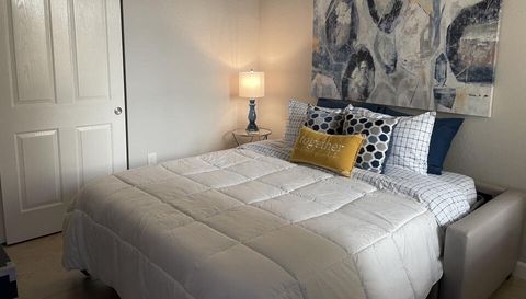 8597 Via Garibaldi Cir