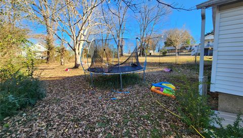 905 East Washing Street