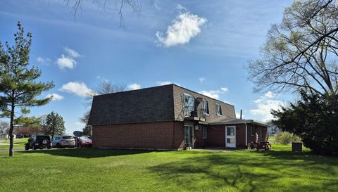8137 Pine Island Terrace