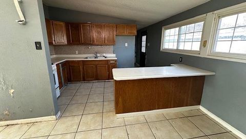 8414 Buckthorn Drive