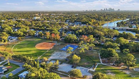 344 W RIO VISTA COURT