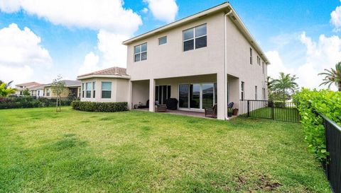 5850 Whippoorwill Cir