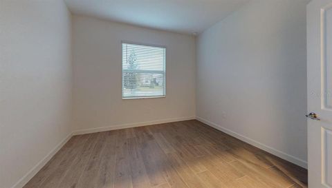 7949 LAKES EDGE LANE