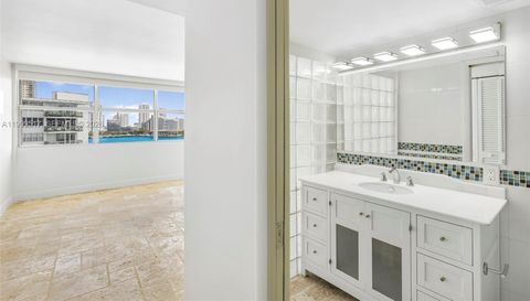 1420 Brickell Bay Dr