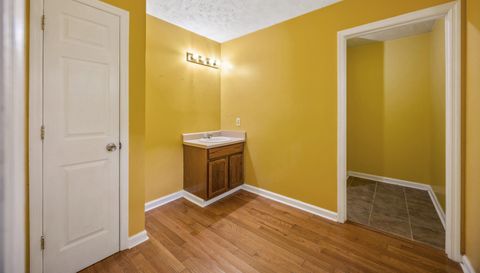 439 Sommerville Ave