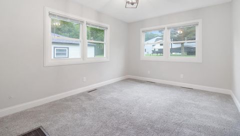 2454 221st Avenue NE