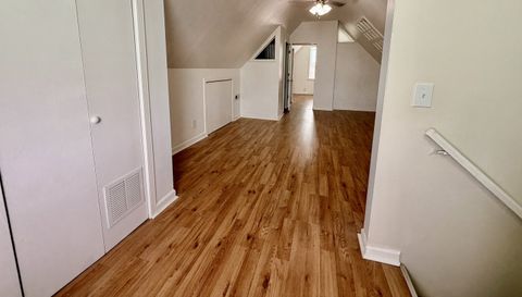 5044 W 31st Place