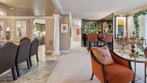 3076 Lexington Avenue N