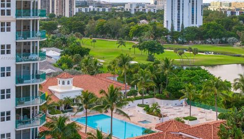 19900 W Country Club Dr