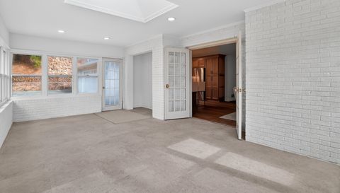 12080 Mountain Laurel Dr