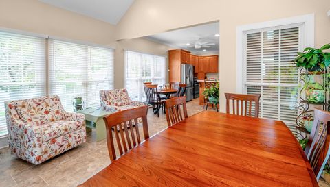 209 Southfork Ln