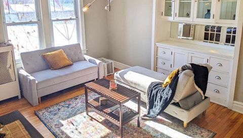 1902 4th Avenue S