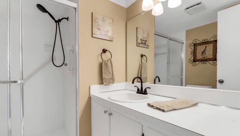 501 Forest Lakes Blvd