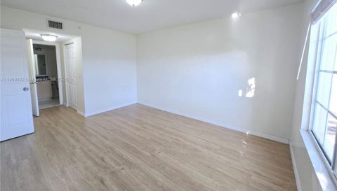 4180 San Marino Blvd