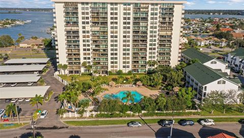400 ISLAND WAY