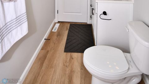 2387 Eagle Valley Drive S