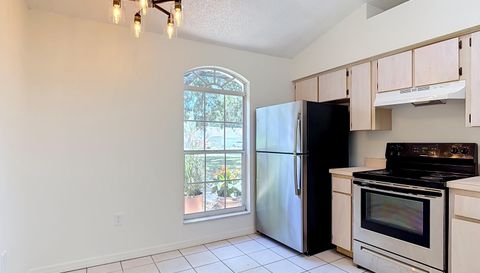 210 Robbins Rest Cir