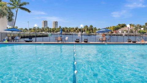 701 Three Islands Blvd