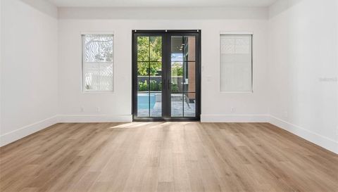 708 W KENTUCKY AVENUE