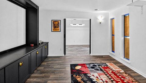 5675 Sylmar Rd